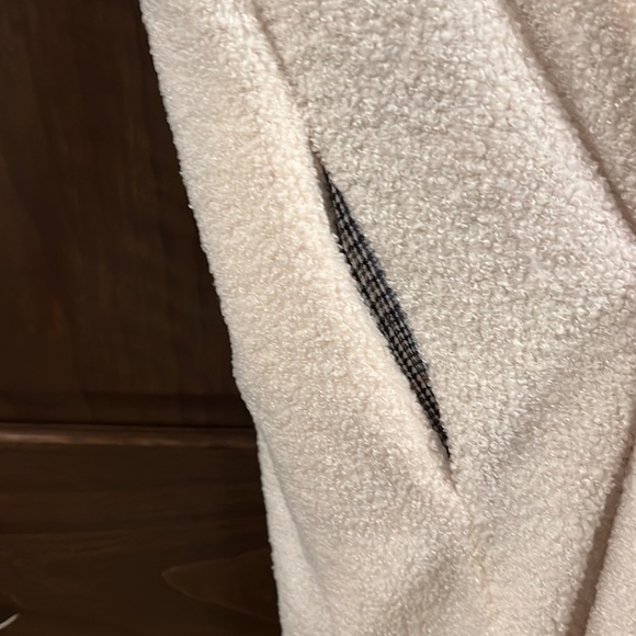 Mystery - Yummy Ivory Soft fluffy Terry long coat - lined in houndstooth satin - Picture 6 of 7